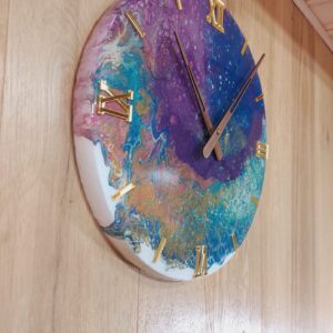 New World- Fluid-art Clock